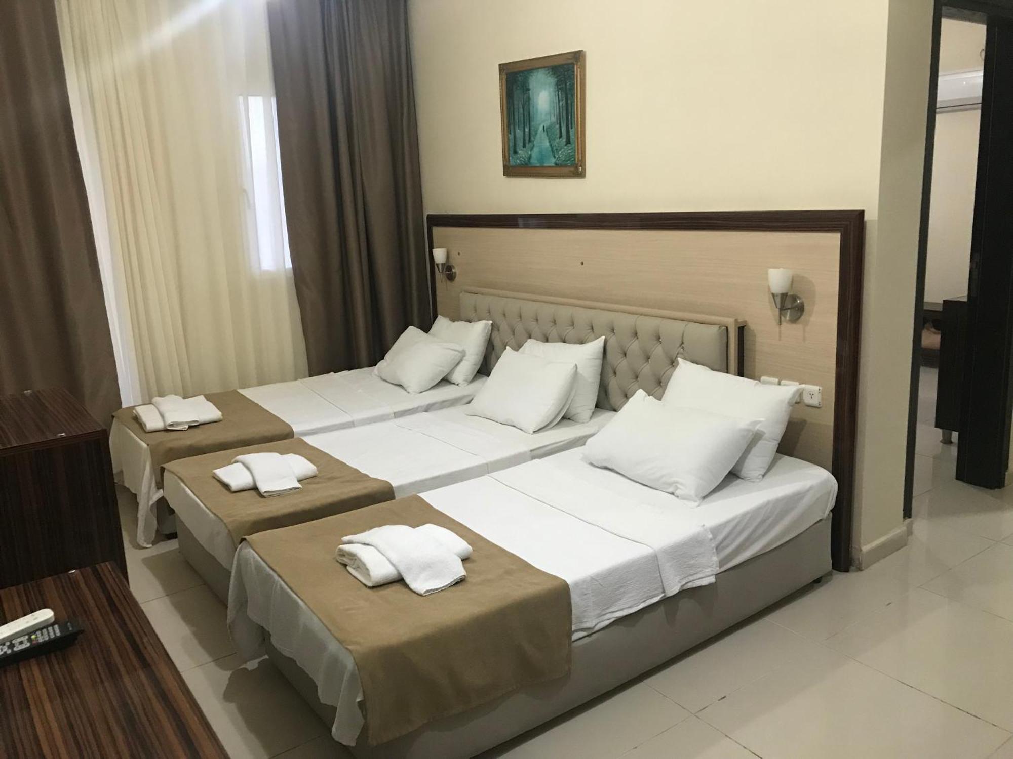 Tuemay Hotel Bitez Quarto foto